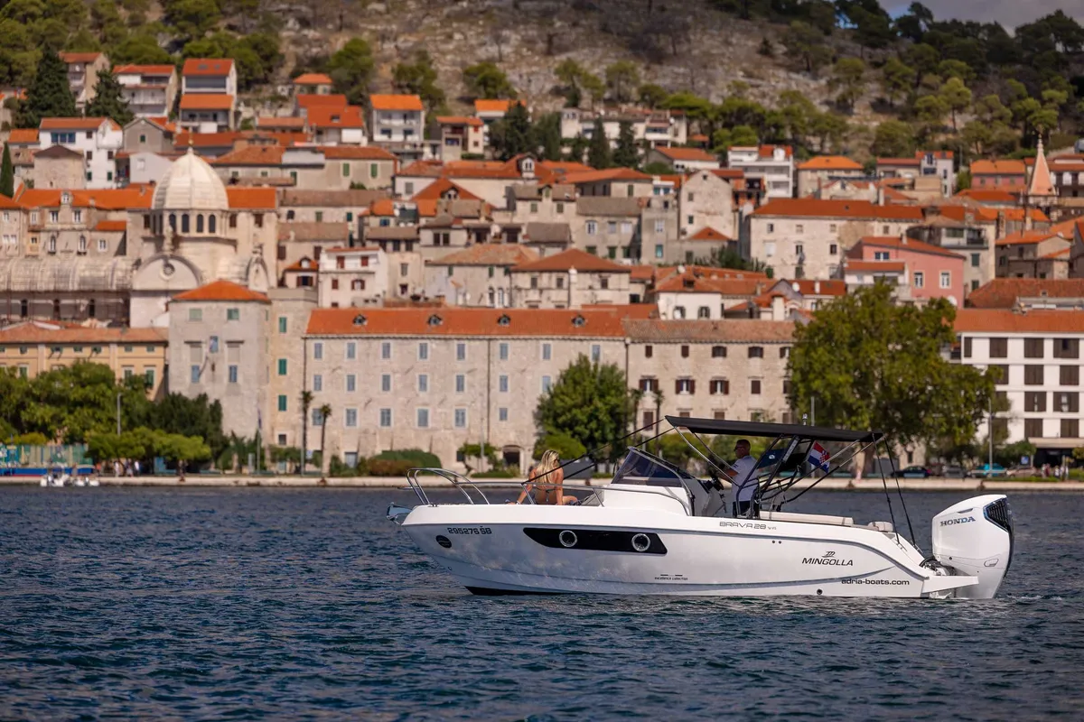 Exterior view of No Name, a Mingolla Brava 28 WA motorboat at Grad Šibenik, Croatia