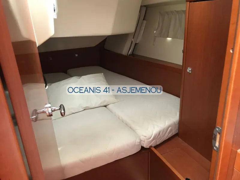 Cabin on Comfort, a Beneteau Oceanis 41 sailboat at Kontokali, Greece