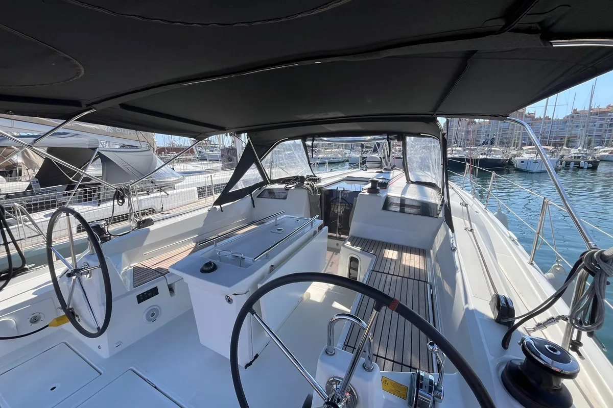 Cockpit of Les Gones, a Beneteau Oceanis 40.1 sailboat at Hyères, France