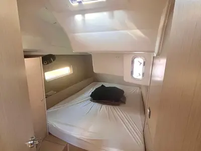 Cabin on Les Gones, a Beneteau Oceanis 40.1 sailboat at Hyères, France