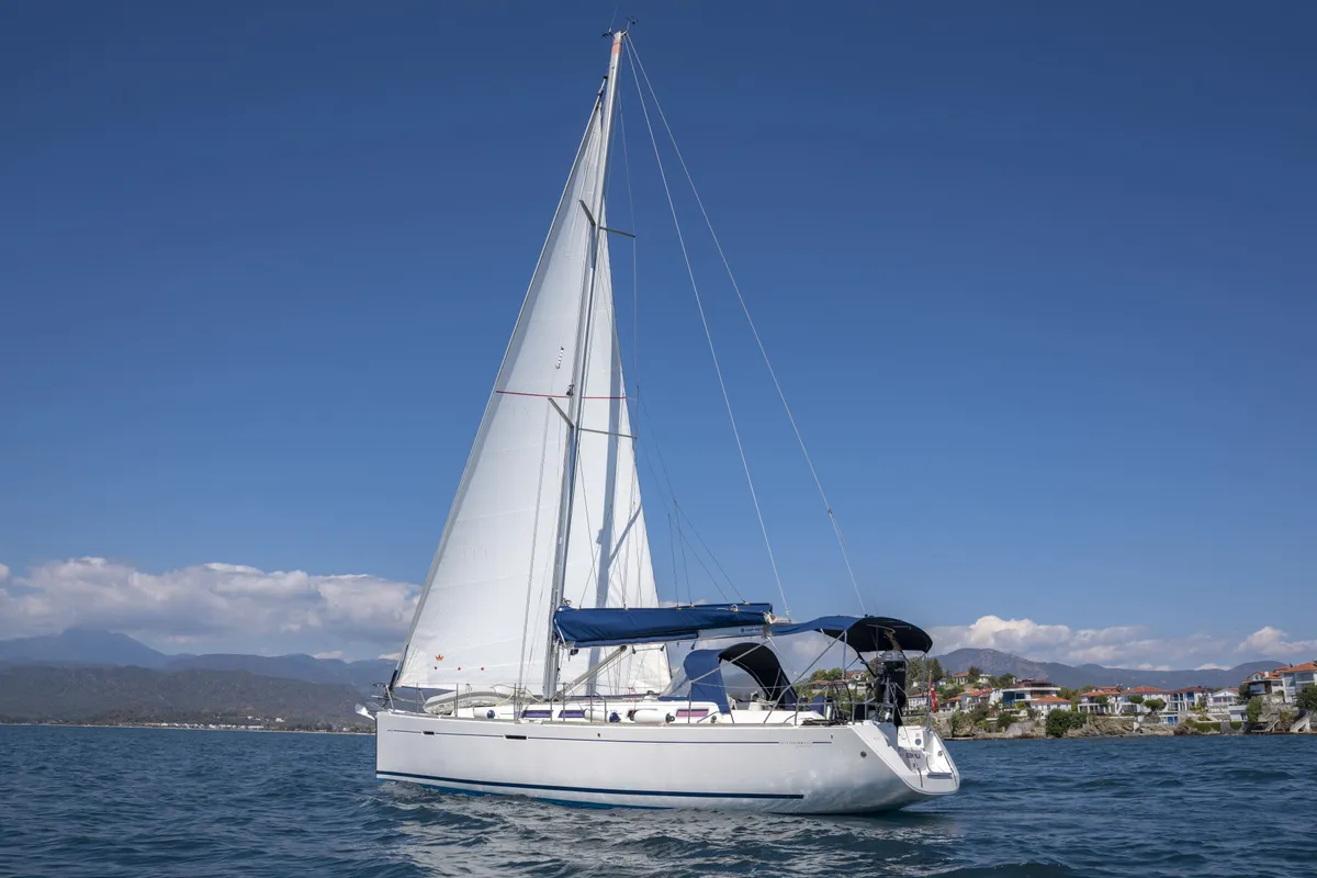 Exterior view of Esen Mila, a Dufour 425 GL sailboat at Fethiye, Turkey