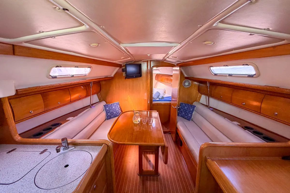 Salon of LILA, a Bavaria Cruiser 32 sailboat at Municipal Unit of Ellomenos, Greece