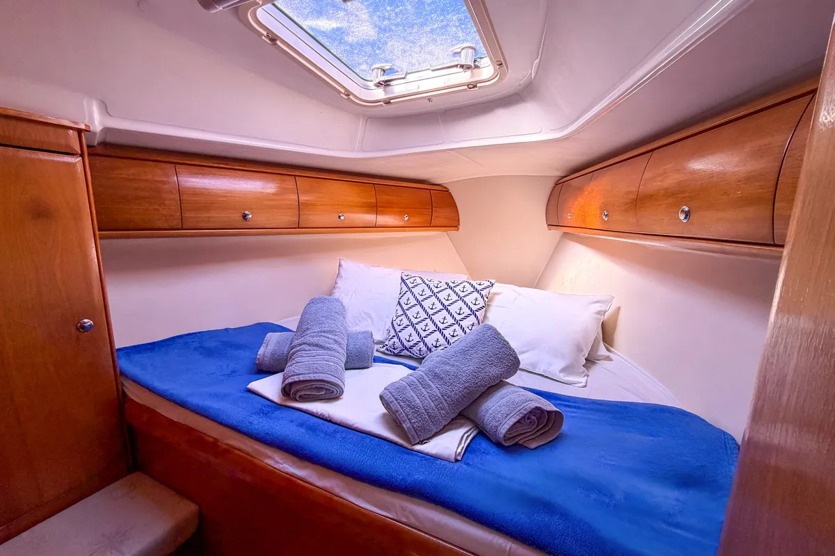 Cabin on LILA, a Bavaria Cruiser 32 sailboat at Municipal Unit of Ellomenos, Greece