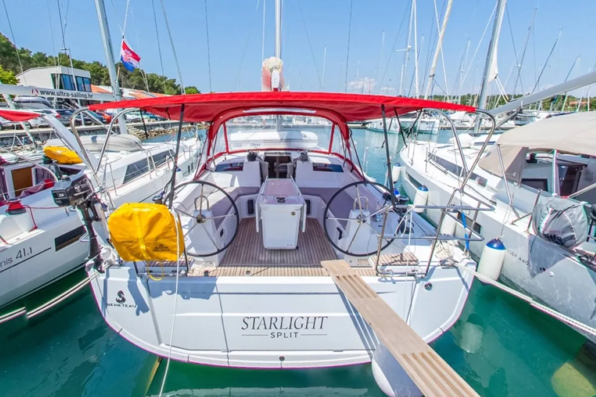 Cockpit of Starlight, a Beneteau Oceanis 40.1 sailboat at Općina Medulin, Croatia