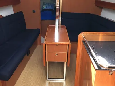 Salon of Nici, a Bavaria Cruiser 32 sailboat at Općina Vrsar, Croatia