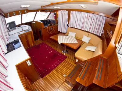 Salon of Holiday, a Staryacht 1670 motorboat at Primošten, Croatia