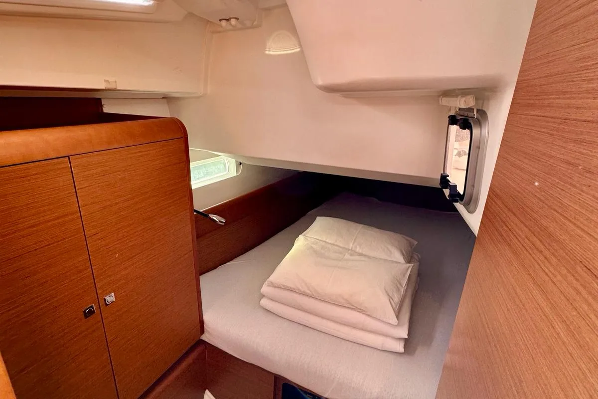 Cabin on Bowie, a Jeanneau Sun Odyssey 419 sailboat at Sukošan, Croatia