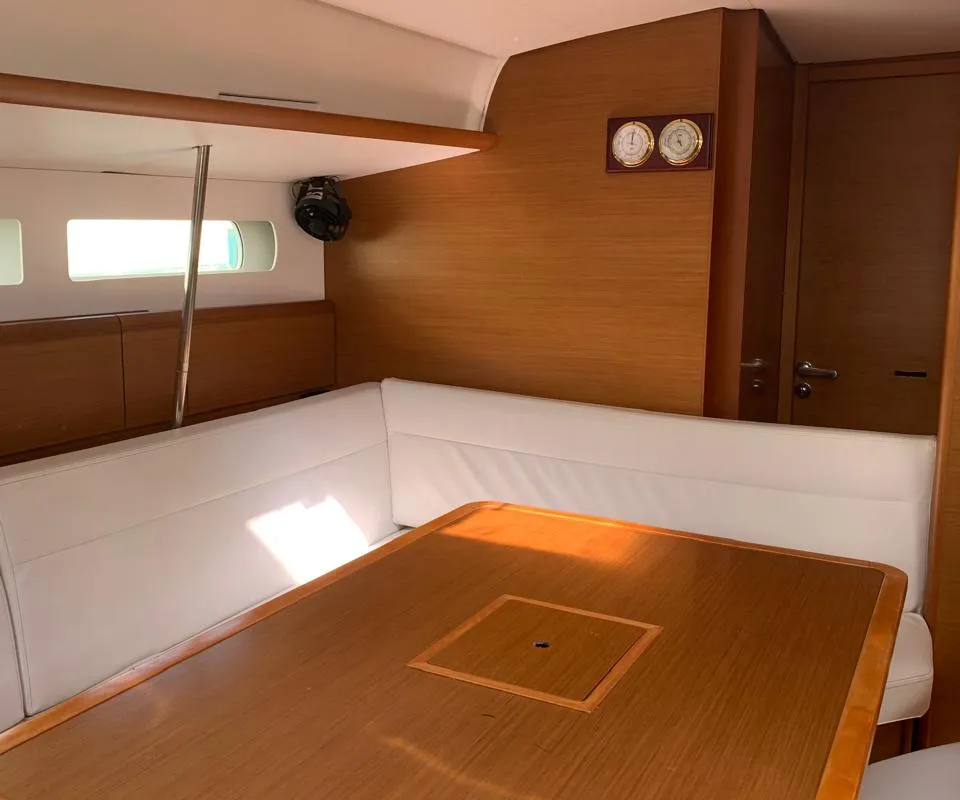 Salon of Aquaholic, a Jeanneau Sun Odyssey 519 sailboat at Municipal Unit of Ellomenos, Greece
