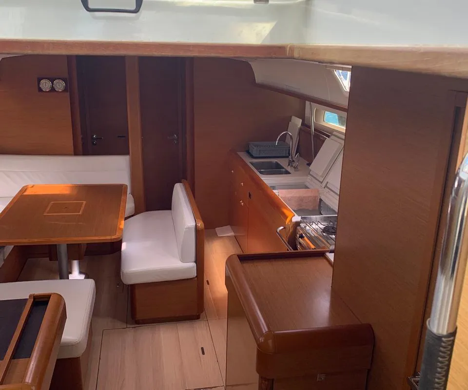 Salon of Aquaholic, a Jeanneau Sun Odyssey 519 sailboat at Municipal Unit of Ellomenos, Greece