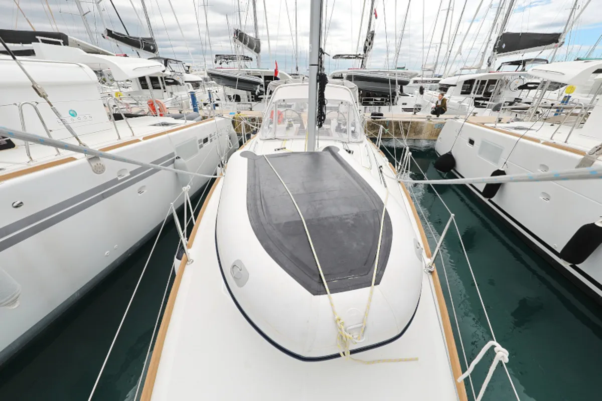 Deck of Idila, a Beneteau Oceanis 35.1 sailboat at Općina Sukošan, Croatia