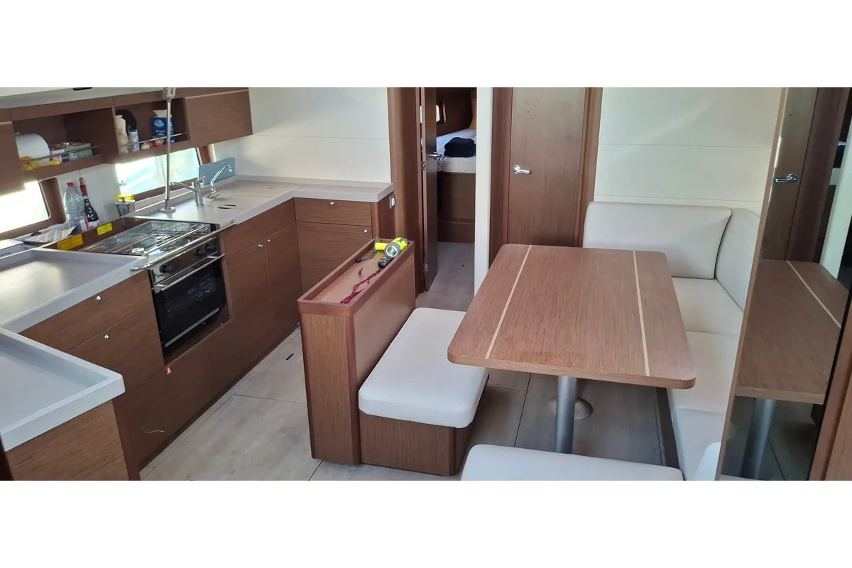 Salon of Premium, a Beneteau Oceanis 46.1 sailboat at Tropea, Italy
