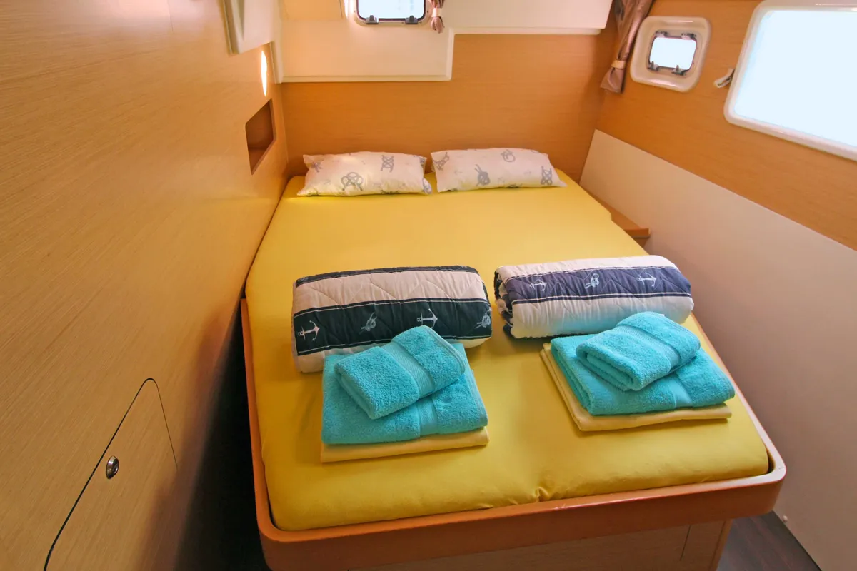 Cabin on Jazz Point, a Lagoon 400 catamaran at Split, Croatia