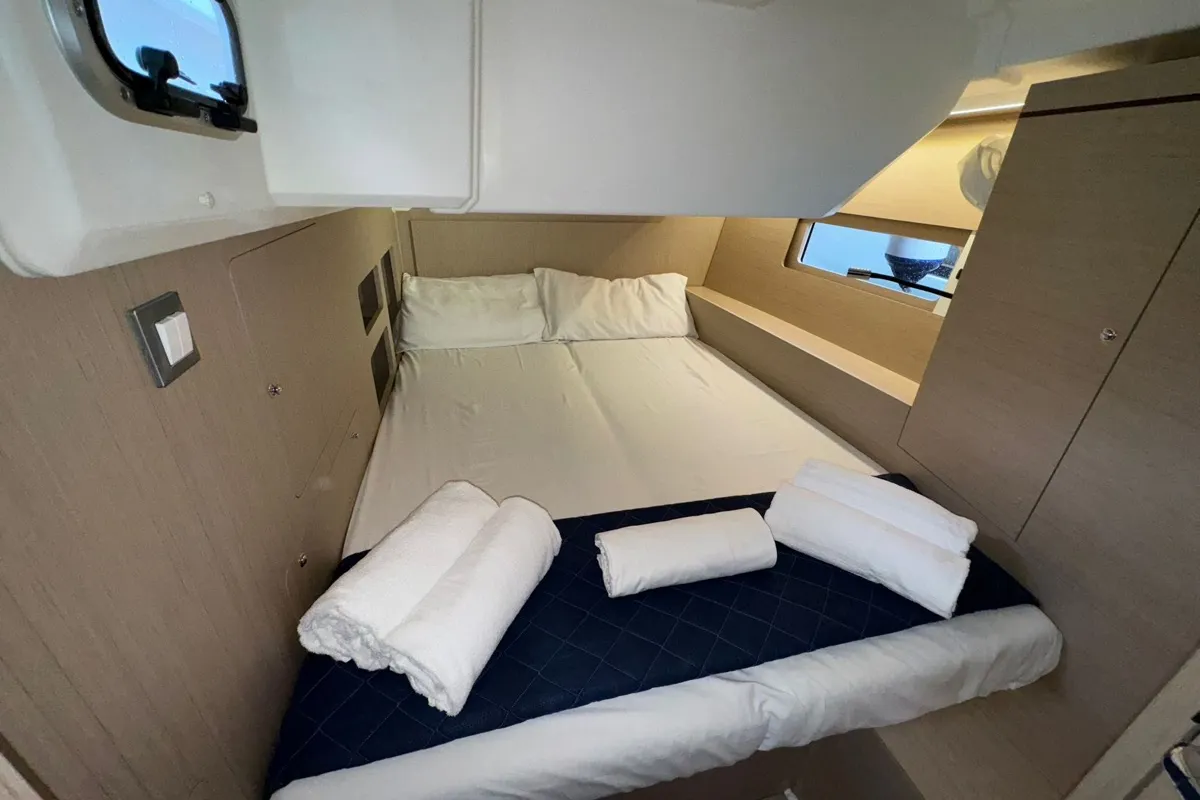 Cabin on Callisto, a Beneteau Oceanis 46.1 sailboat at Salerno, Italy