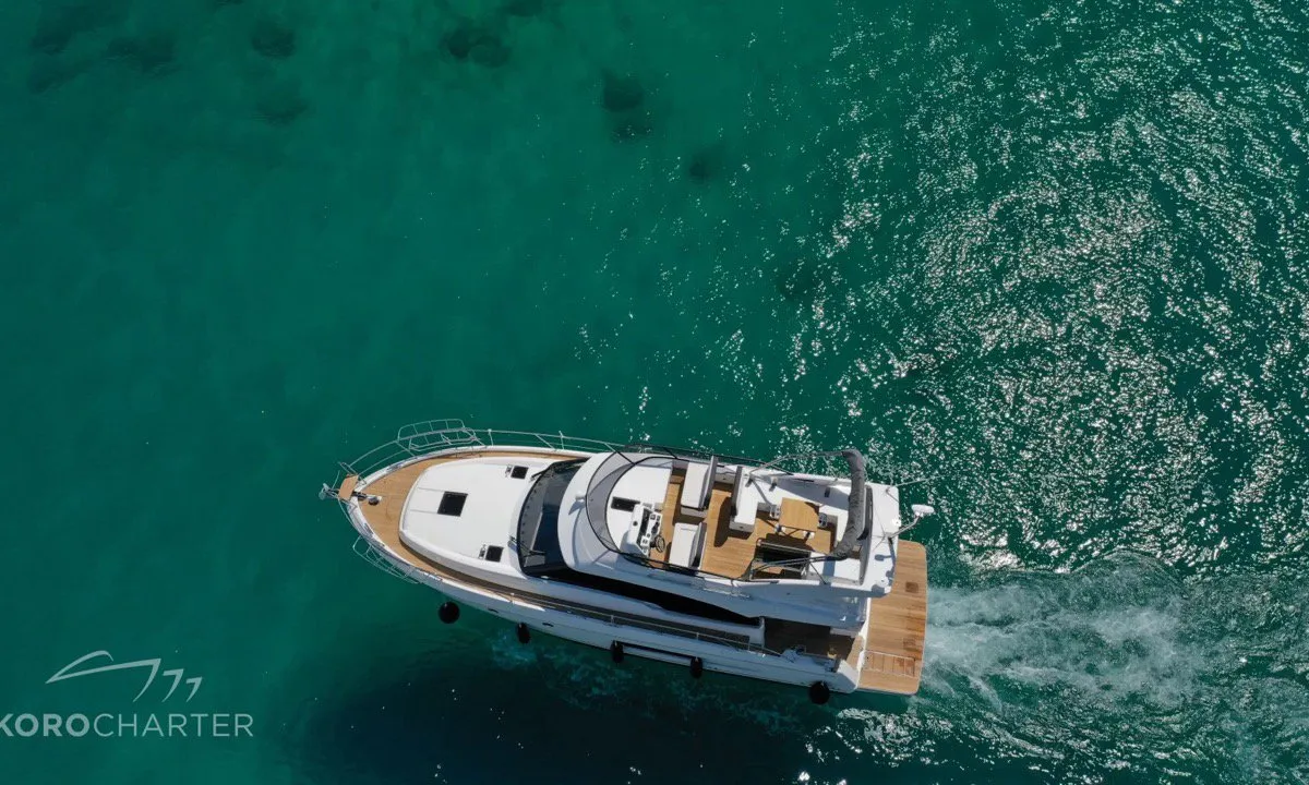 Spaceship, a Bavaria Virtess 420 Fly motor yacht at Punat, Croatia