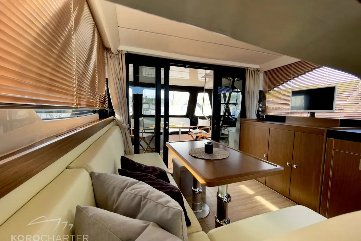 Spaceship, a Bavaria Virtess 420 Fly motor yacht at Punat, Croatia