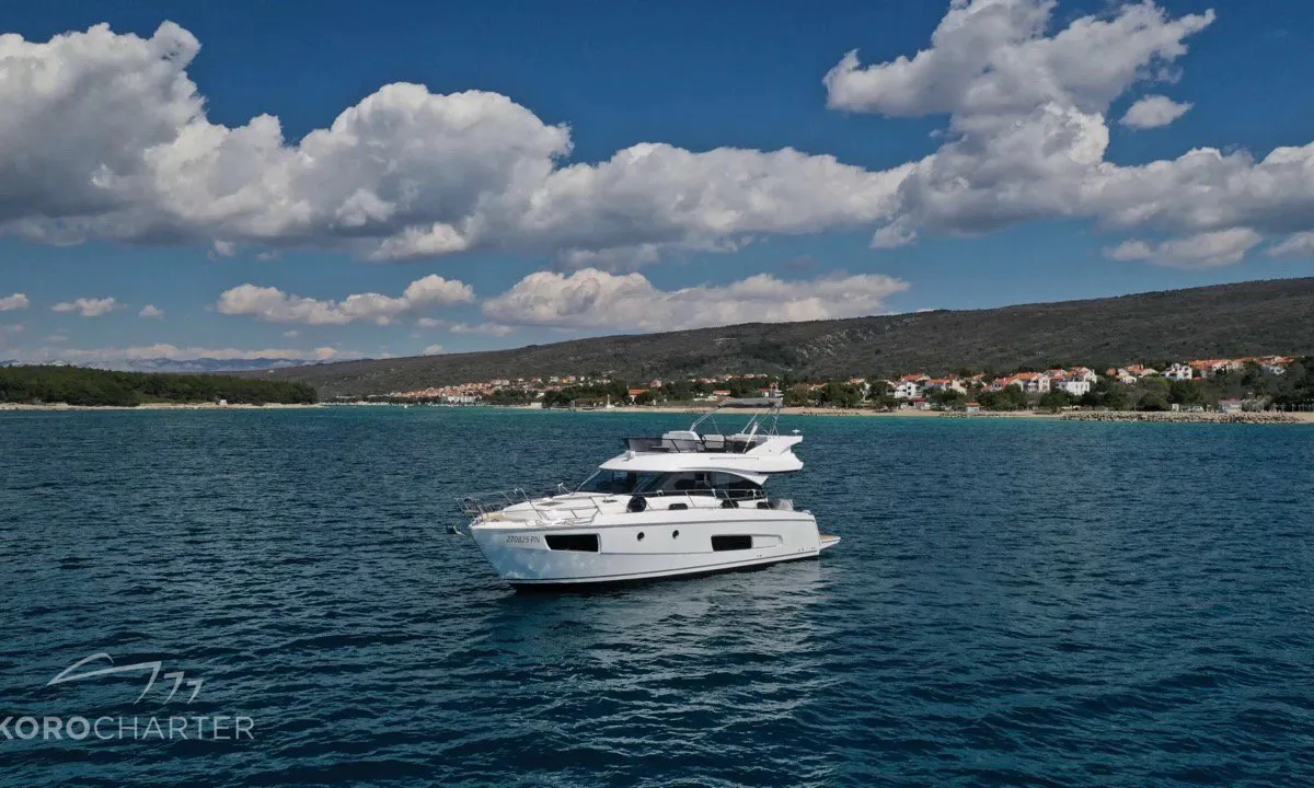 Spaceship, a Bavaria Virtess 420 Fly motor yacht at Punat, Croatia