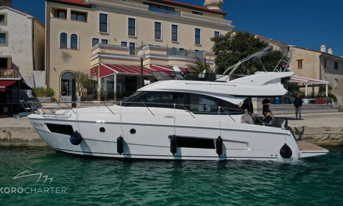Spaceship, a Bavaria Virtess 420 Fly motor yacht at Punat, Croatia