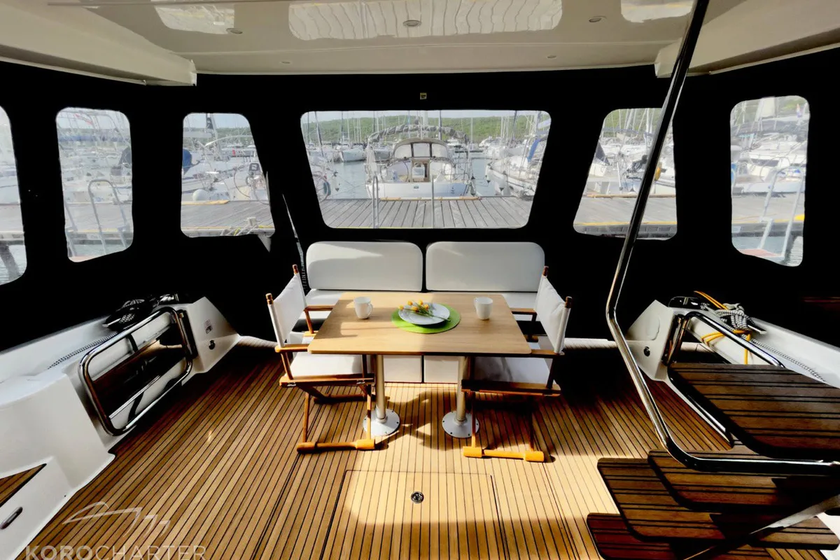 Spaceship, a Bavaria Virtess 420 Fly motor yacht at Punat, Croatia