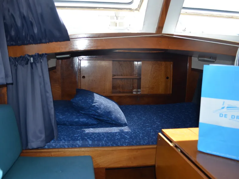 Cabin on South Pacific, a De Drait Doerak 850 OK motorboat at Drachten, Netherlands
