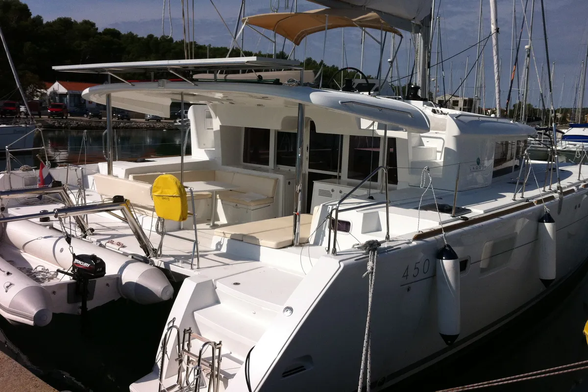 Exterior view of Bevanda, a Lagoon 450 catamaran at Općina Medulin, Croatia