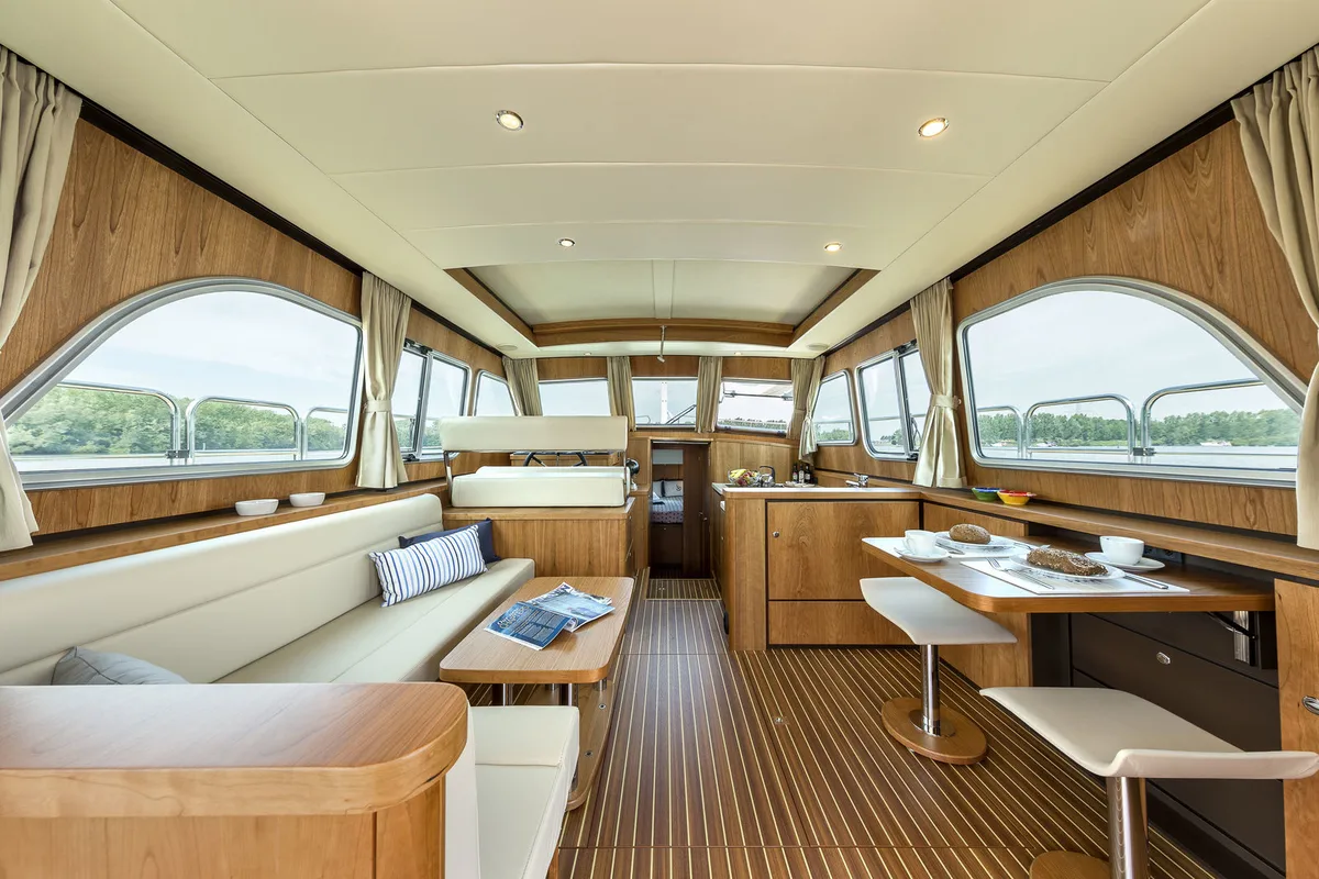 Salon of Liberty, a Linssen Grand Sturdy 40.0 Sedan motorboat at Heukelum, Netherlands