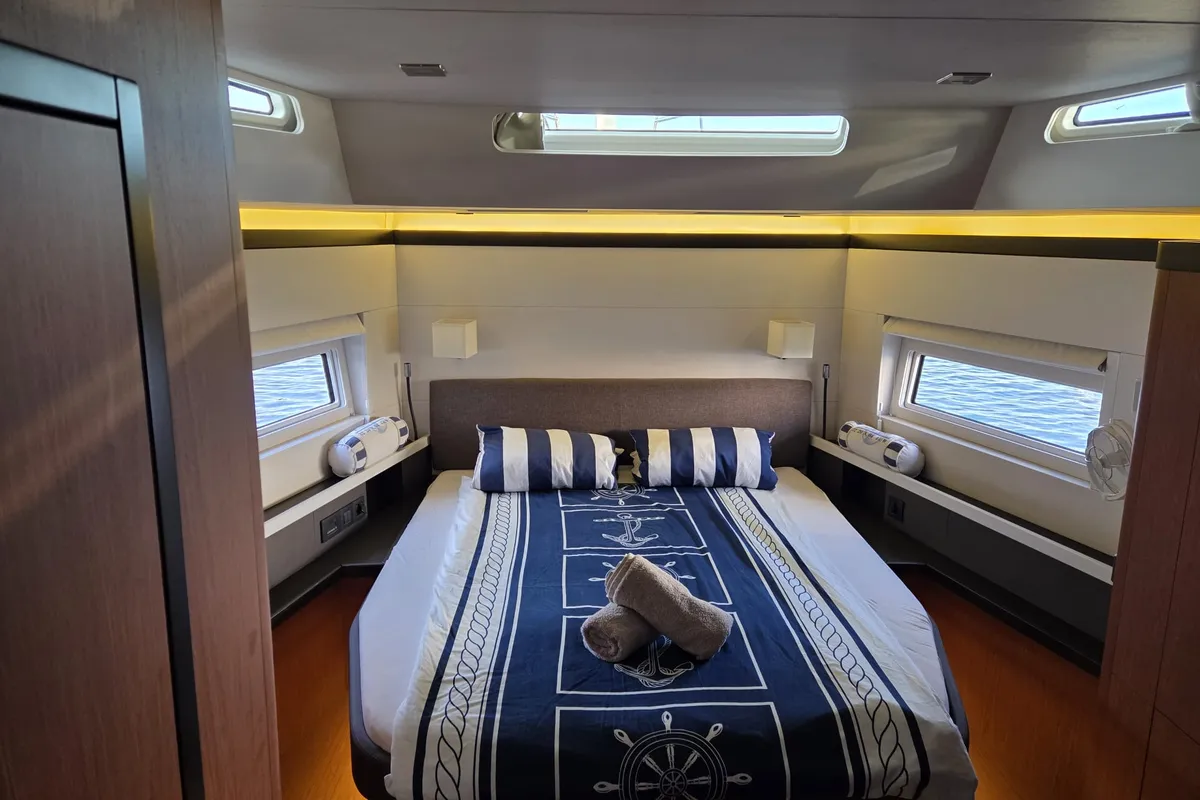 Cabin on Olga V, a Beneteau Oceanis Yacht 62 - 3 + 1 sailboat at Grad Kaštela, Croatia