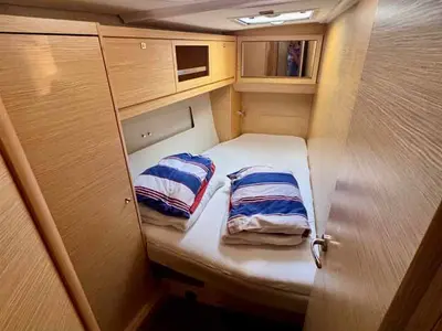 Cabin on Icarus, a Dufour 470 sailboat at Figari/Golfo Aranci, Italy
