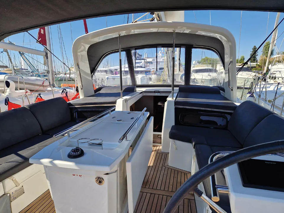 Salon of Athanasia, a Beneteau Oceanis 46.1 sailboat at Athens, Greece