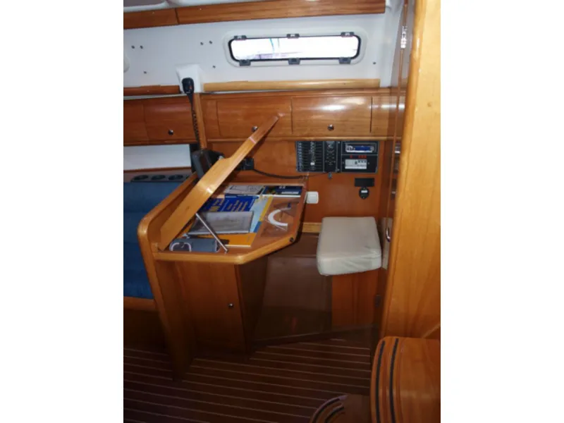Salon of Sea Star, a Bavaria 32 Cruiser sailboat at Primošten, Croatia