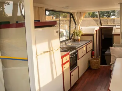 Cruiser Classic 2/3 Pers., a Nicols Sedan 800 motorboat at Sermoise-sur-Loire, France