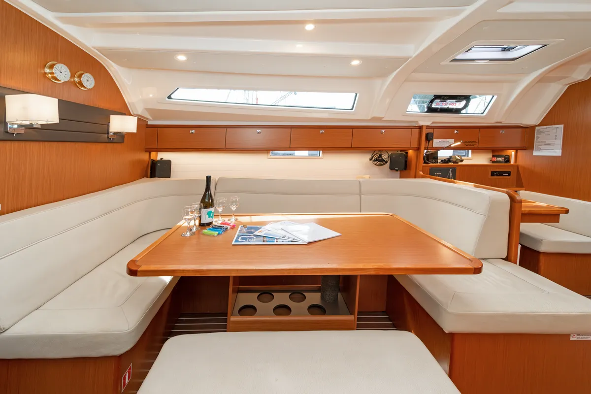 Salon of Laertis, a Bavaria Cruiser 41 sailboat at Volos, Greece