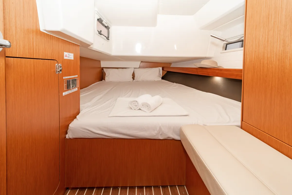 Cabin on Laertis, a Bavaria Cruiser 41 sailboat at Volos, Greece