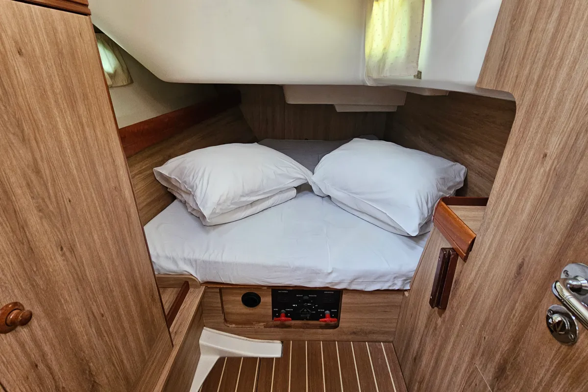 Cabin on Nereja, a Jeanneau Sun Odyssey 42i sailboat at Grad Biograd na Moru, Croatia