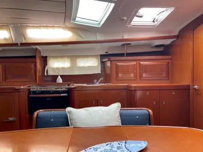 Galley of Rashomon, a Beneteau Oceanis 473 sailboat at Nettuno, Italy