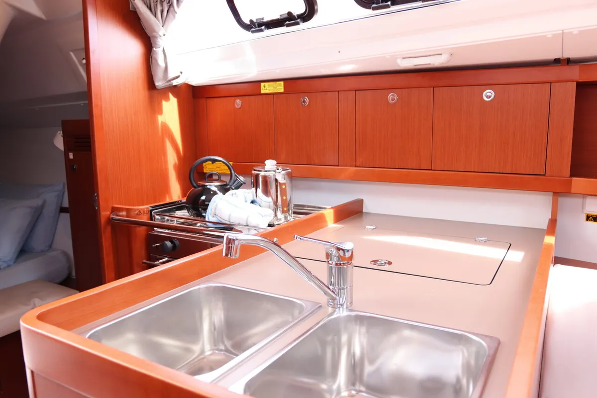 Galley of Chilli, a Beneteau Oceanis 31 sailboat at Road Town, British Virgin Islands