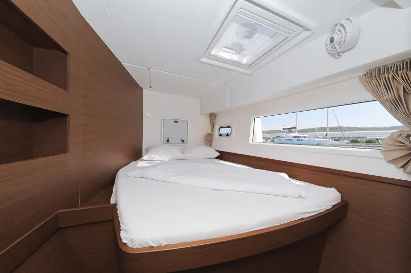 Cabin on Lagoon 42, a catamaran at Sukošan, Croatia