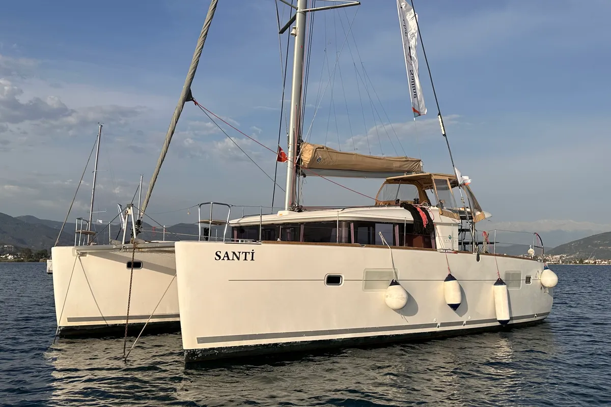Exterior view of Santi, a Lagoon 400 catamaran at Fethiye, Turkey