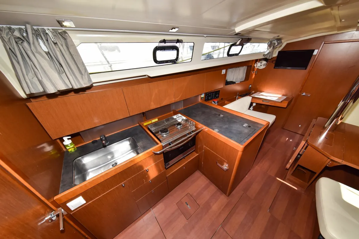 4Play, a Beneteau Oceanis 41.1 sailboat at Općina Sukošan, Croatia