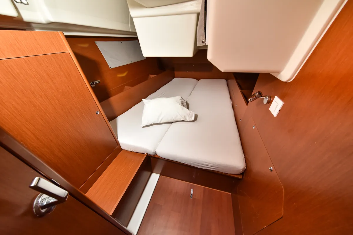 4Play, a Beneteau Oceanis 41.1 sailboat at Općina Sukošan, Croatia