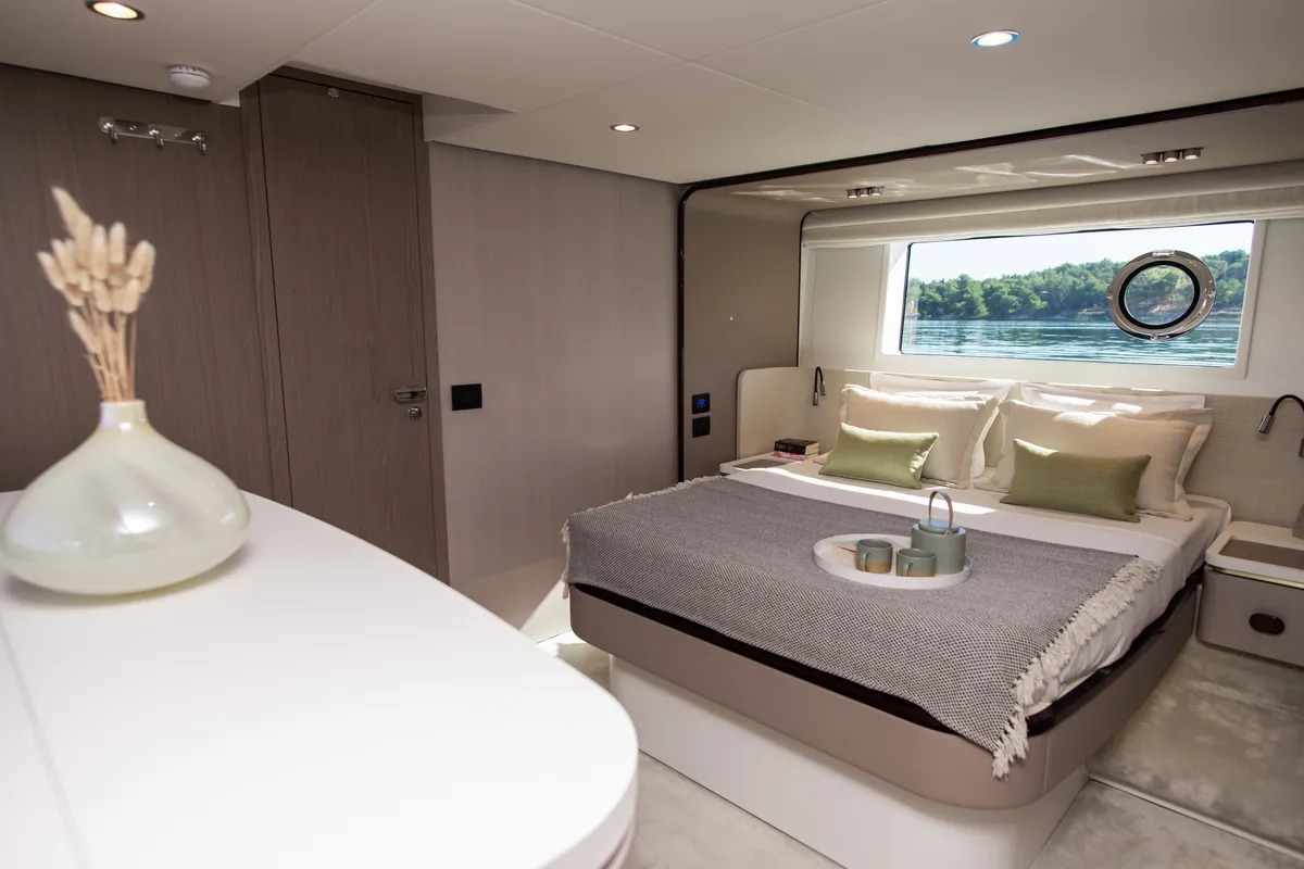 Cabin on Alibaba, a Azimut 60 motorboat at Grad Šibenik, Croatia