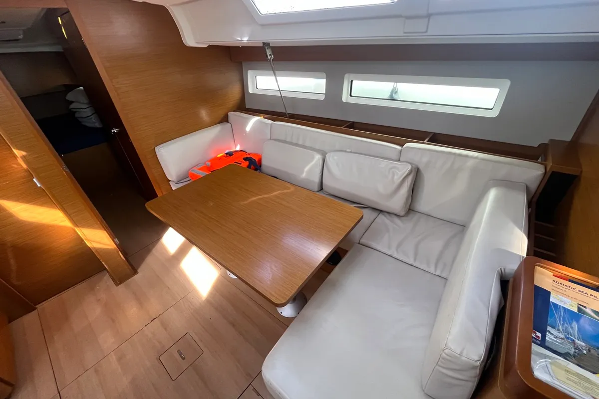 Salon of ATHINA, a Jeanneau Sun Odyssey 490 sailboat at Sukošan, Croatia