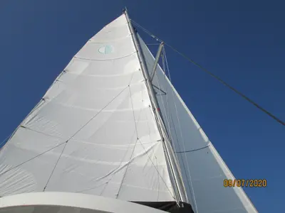 Lagoon 42