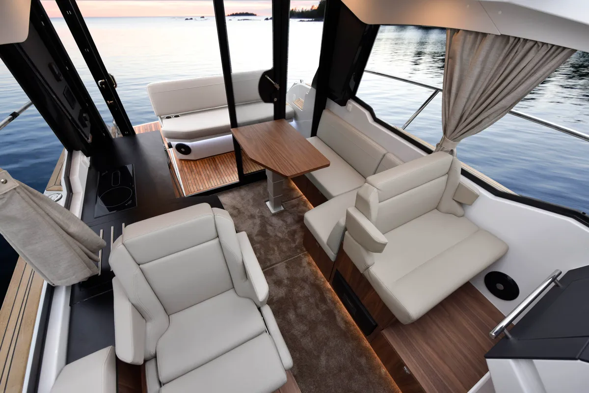 Deck of LAGANINI, a Grandezza 30 OC motorboat at Grad Trogir, Croatia