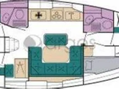 Floor plan of Stilvi, a Bavaria 42 sailboat at Lefkada, Greece