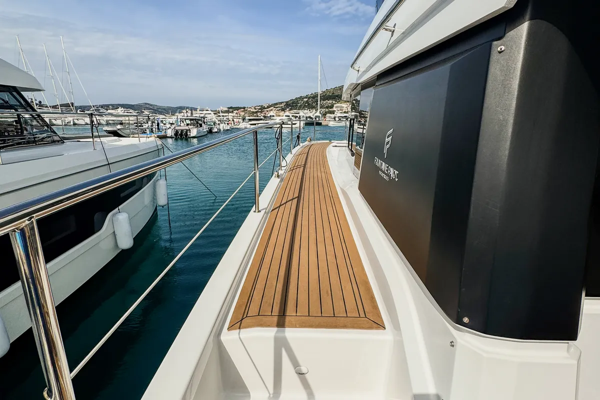 Deck of Mala, a Fountaine Pajot MY5 catamaran at Seget Donji, Croatia