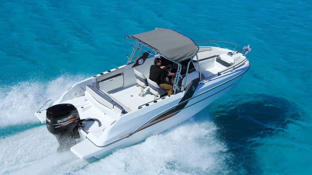 Upaya, a Beneteau Flyer 7.7 Space Deck motorboat at Barcelona, Spain