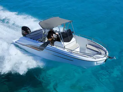 Upaya, a Beneteau Flyer 7.7 Space Deck motorboat at Barcelona, Spain
