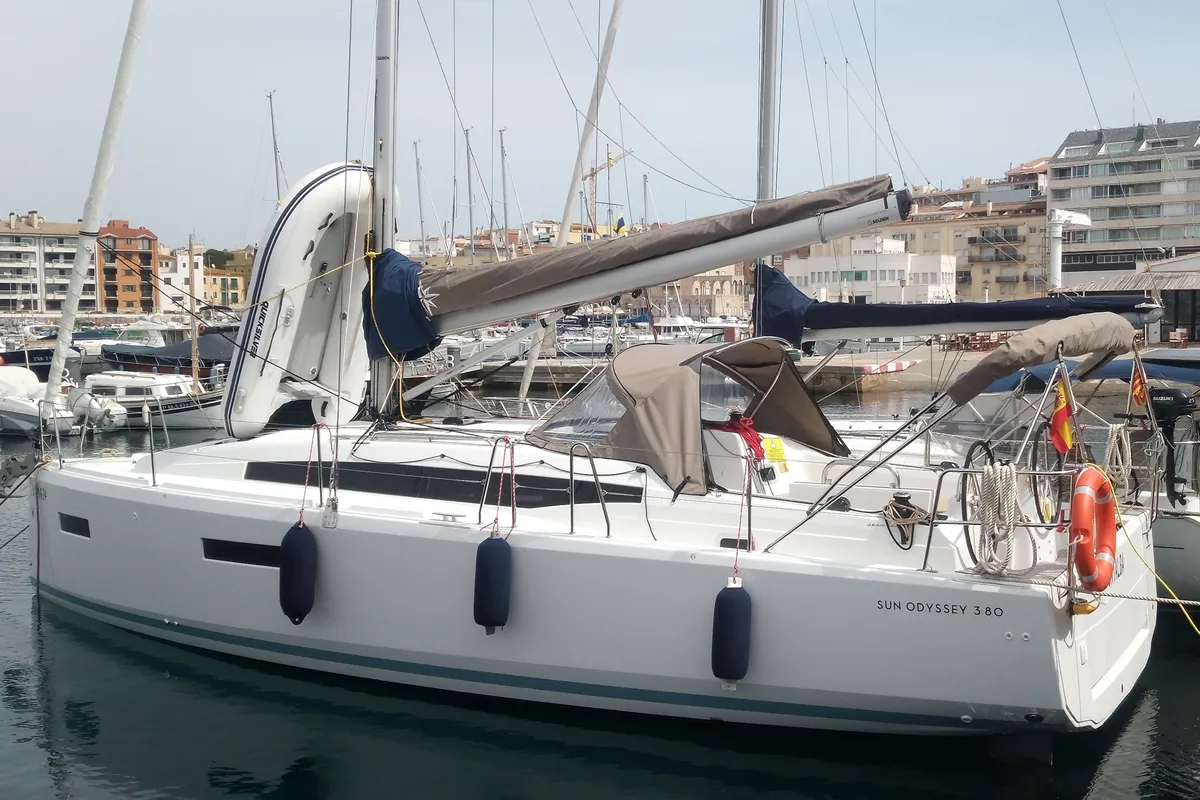Exterior view of Fontalba, a Jeanneau Sun Odyssey 380 sailboat at Palamós, Spain