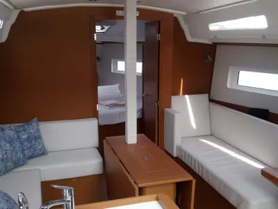 Salon of Fontalba, a Jeanneau Sun Odyssey 380 sailboat at Palamós, Spain
