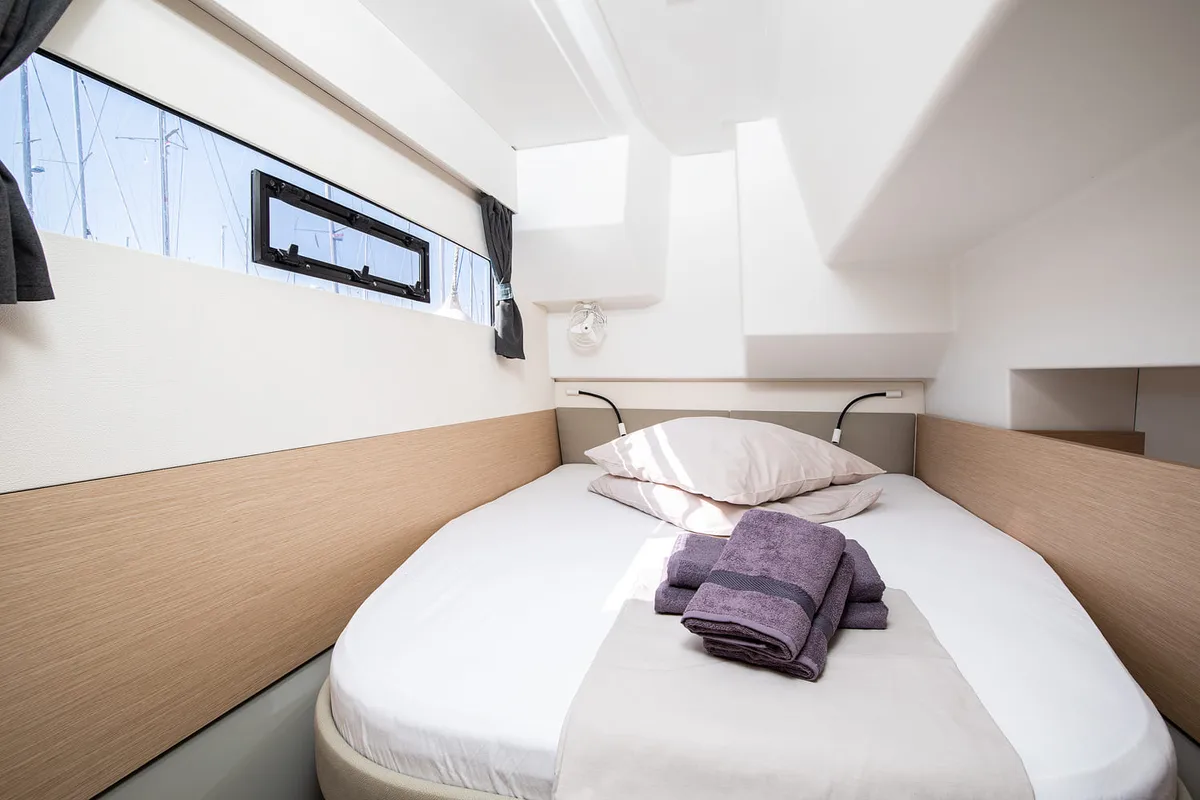 Cabin on Mare Tortuga, a Fountaine Pajot MY 37 catamaran at Općina Medulin, Croatia